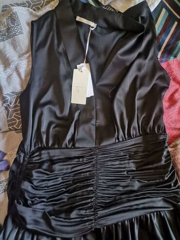 Muška obuća: Asimterična crna haljina za svečane prilike. Nikad nije obučena, s — 3