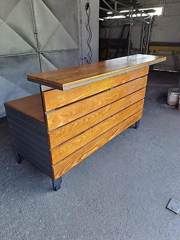 ram za slike: Duzina 175cm Ukupna visina 115cm Visina radne ploce 70cm kontakt — 2