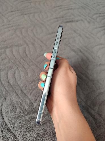 kupujem samsung: Samsun Z Flip 4 8/256 TOP STANJE Telefon je u perfektnom stanju, bez — 5