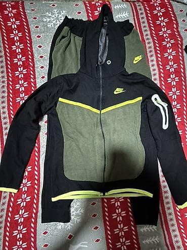 Nike, S (EU 36), bоја - Maslinasto zelena