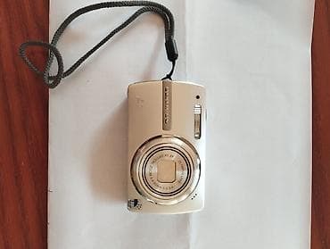 digitalni sat na struju: Olympus µ 820 kompaktni digitalni fotoaparat - Rezolucija: 8.0 — 1