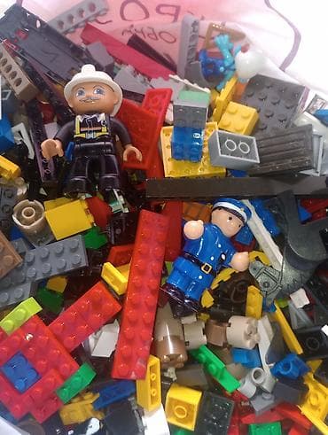 deichmann patike za devojcice: Rasuti lot LEGO kockica i delova + figure - Velika mešavina — 1