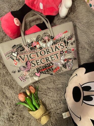 victoria secret neseseri: Victoria’s Secret kozna torba original 3000 din — 1