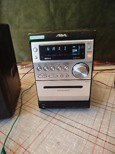 Zvučnici i stereo sistemi: AIWA micro linija. Nema daljinski. Cd ne radi. U zvucnicima cagrlja — 2