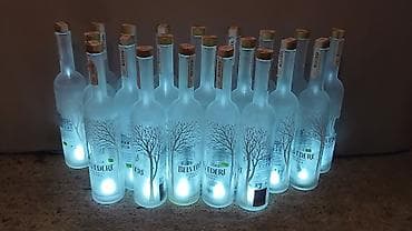 dozer za rakiju: Prazne flase od Vodke Belvedere od 0.7l svetlece Prodajem prazne — 2