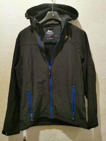 plavi kaputic: Unisex softshell jakna crne boje, idealna za aktivnosti na otvorenom — 1