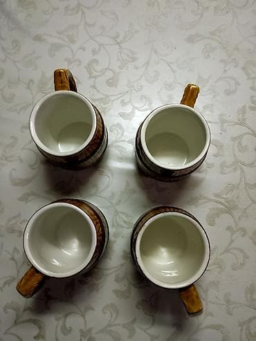 Posuđe: Odlično očuvane krigle za pivo u obliku burenceta iz sedamdesetih — 2