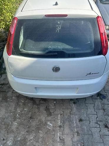 FIAT GRANDE PUNTO BRANIK FAR HAUBA KRILA VRATA | Fiat grande punto