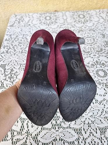 gleznjace sa stiklom: Štikle – broj 39 - Veličina: 39 (gazište 25 cm) - Model: klasične — 4