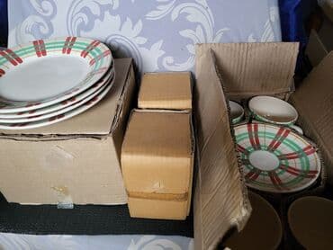 solje za caj: Servis nov za kafe,caj,poslastice rucno oslikan 80te.Blue Elephant — 2