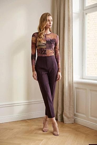 ženski kompleti pantalone i sako: Karol pantalone u prelepim bojama 😍😍 Xs.S.M.L.XL Neke od boja imamo — 6
