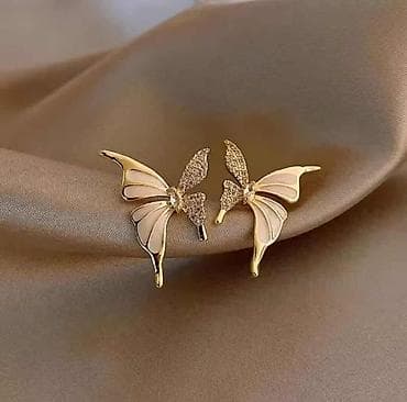 Ostali nakit: Naušnice u obliku leptira – elegantan dizajn - Materijal: legura u — 1