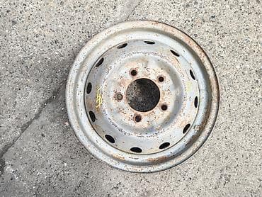 lada 2107 motor: Felna celicna Lada 2121,21213,21214i 16'' br.5. Polovno, ocuvano — 2