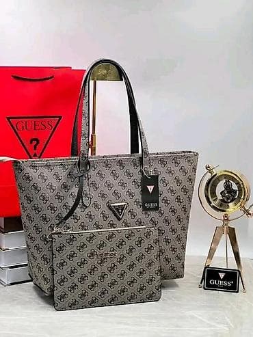 Nakit: 1 klasa kopije
Cena 5400 rsd
💋 — 4