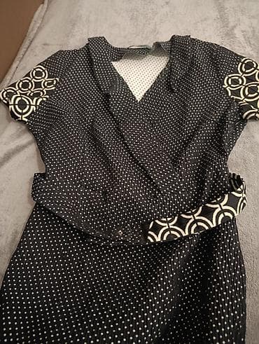 Ženska odeća: Haljina pfsarin (etiketa na slici) – teget-bela, midi dužina, kratki — 5