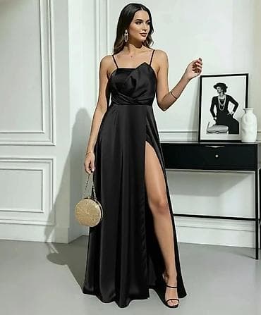 Elegantna duga satenska haljina sa visokim prorezom - Model