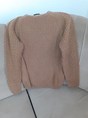 tech fleece 1:1: Dzemper NOV kupljen u waikiki.vel xl
cena 1000.din — 1