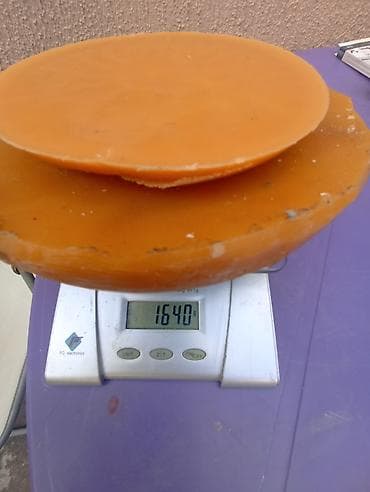 posude za puding: Vosak za svećedve pogače od voska težine 1640 grama — 2