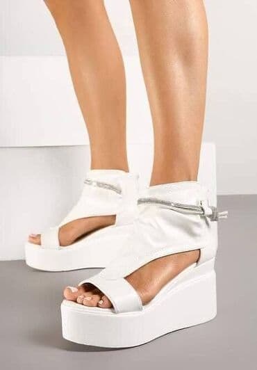 ženske espadrile sa platformom: Sandals — 1