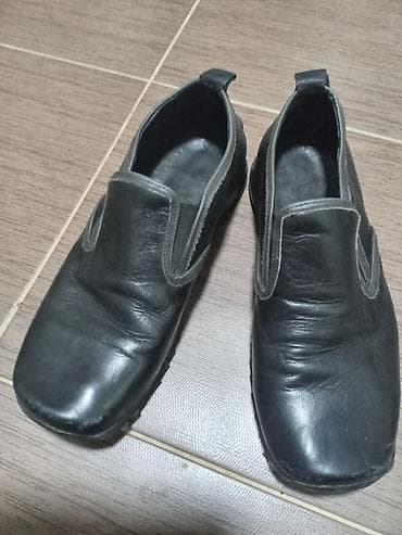 Cipele muške od PRAVE KOŽE broj 42
bez ikakvog oštećenja na lalafo.rs Cipele muške od PRAVE KOŽE broj 42
bez ikakvog oštećenja