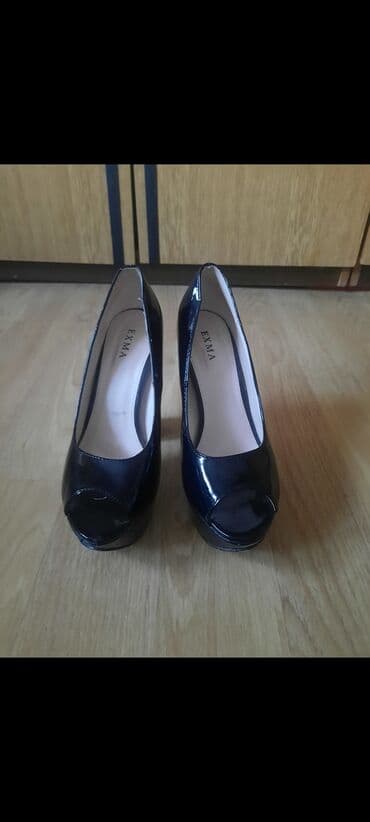 mokasine novi sad: Pumps, 38 — 2