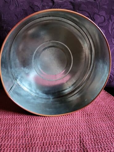 metalac staklene posude: Metalna ocuvana turska kutija iz 2005g. Visina. 10cm — 7