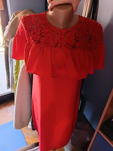 bluze svecane: Crvena haljina sa čipkom i karnerom - Elegantna koktel/večernja — 1