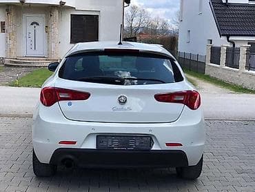 rikverc kamera za auto: ALFA ROMEO GIULIETTA 1.4 TB 2016. GODIŠTE | Auto uvezen iz — 5