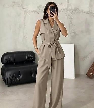 Ženska odeća: 04. KOMPLET: 4.200 dinara A — 3