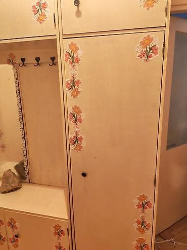 ormarici za lavabo: Predsoblje/ormar sa ogledalom i višedelnom kompozicijom - Materijal — 2