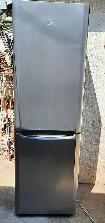 Indesit kombinovani frižider-zamrzivač, model BIAA 13P, inox/srebrna