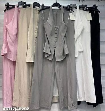 stvari za zimu: 🌞 New collection 🌞 

Univerzalne velicine 
Cena 3200 din👻👻 — 3