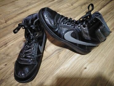 mokasine od prevrnute koze: Nike, 41, bоја - Crna — 1