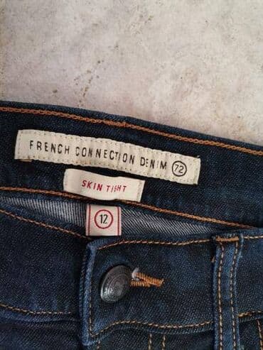 svecane pantalone i tunike: French conection farmerke 29 vel — 2