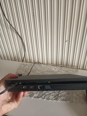 huawei p20 pro cena polovan: Sony PlayStatione 4 Malo korišćen Potpuno ispravan Besplatni nalog — 4