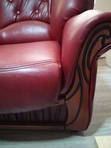 ikea fiokari komode: Garnitura za dnevnu sobu – kožni set u bordo/crvenoj boji - Sastav — 6