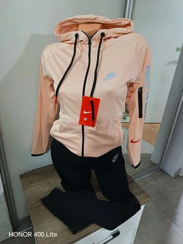 S i L. Cena 3700 din