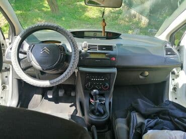 masne za automobile: Citroen C4: 0.4 - engine capacity l | 2007 г. 235200 km. Hečbek — 2