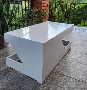 silikonske gumice za staklo na stolu: 100 x 50 visina 40cm . Medijapan 150e Bez stakla,doplata za — 5