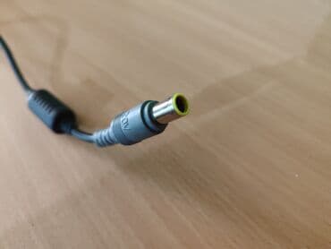 komplet presvlake za kola: Lenovo punjac 90W Output: 20V 4.5A 90W Konektor: 7.9 * 5.5 mm Bez — 3