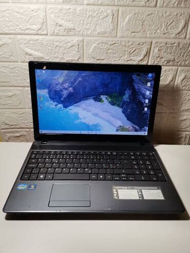 Acer: Acer Aspire 5749 je potpuno ispravan laptop sa solidnim — 1