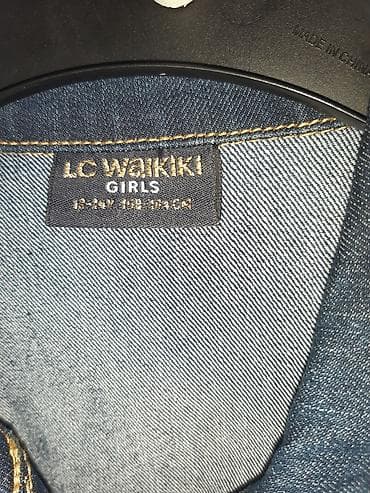 Jakne, kaputi i prsluci: LC Waikiki Girls teksas jakna - Model: klasična dječija/teen teksas — 2