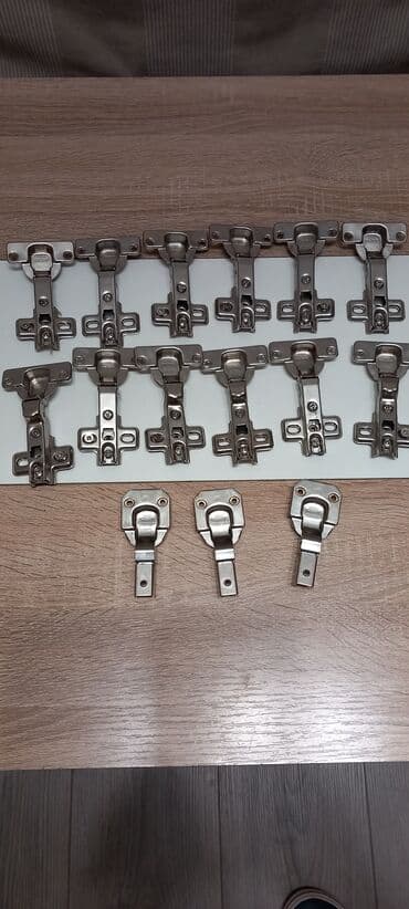 polovan namestaj svilajnac: Šarke za vrataCena za sve — 1