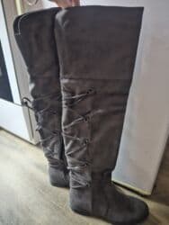 Čizme, 38 na lalafo.rs Čizme, 38