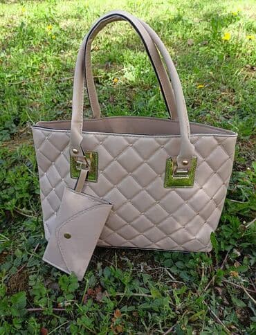 zenske torbe dejvid: Elegantna ženska torba sa prošivenim detaljima - Model: tote/šoper — 1