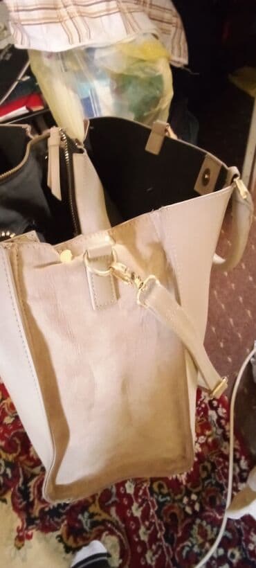 primark majice: Torba za rame, Primark, Materijal: Lakovana koža, Poliester — 1