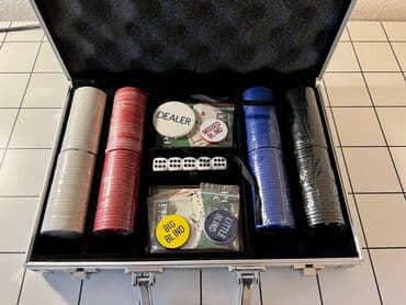 how i met your mother sa prevodom: Poker turnirski set br.10, uvoz Svajcarska — 1
