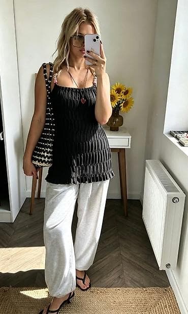 baletanke 42 broj: 06. Majice 2.290 dinara H — 2