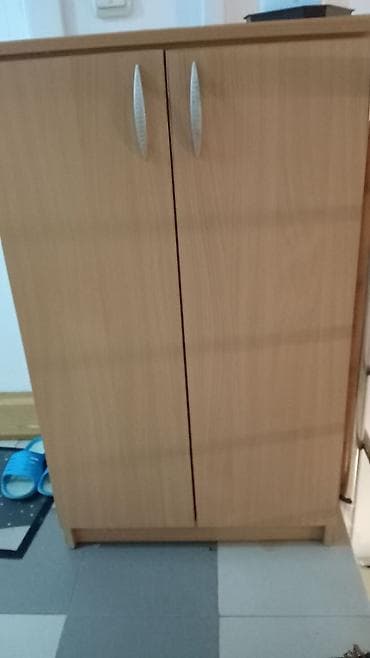 prohodavajuce cipele: Komoda/ormarić za obuću od univera u boji svetlog drveta. - Dvokrilna — 1