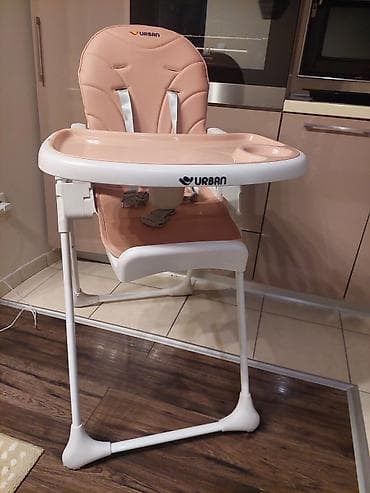 ccc decije patike: Potpuno nova, malo koriscena hranilica. Ista je bez ostecenja, cena je — 2